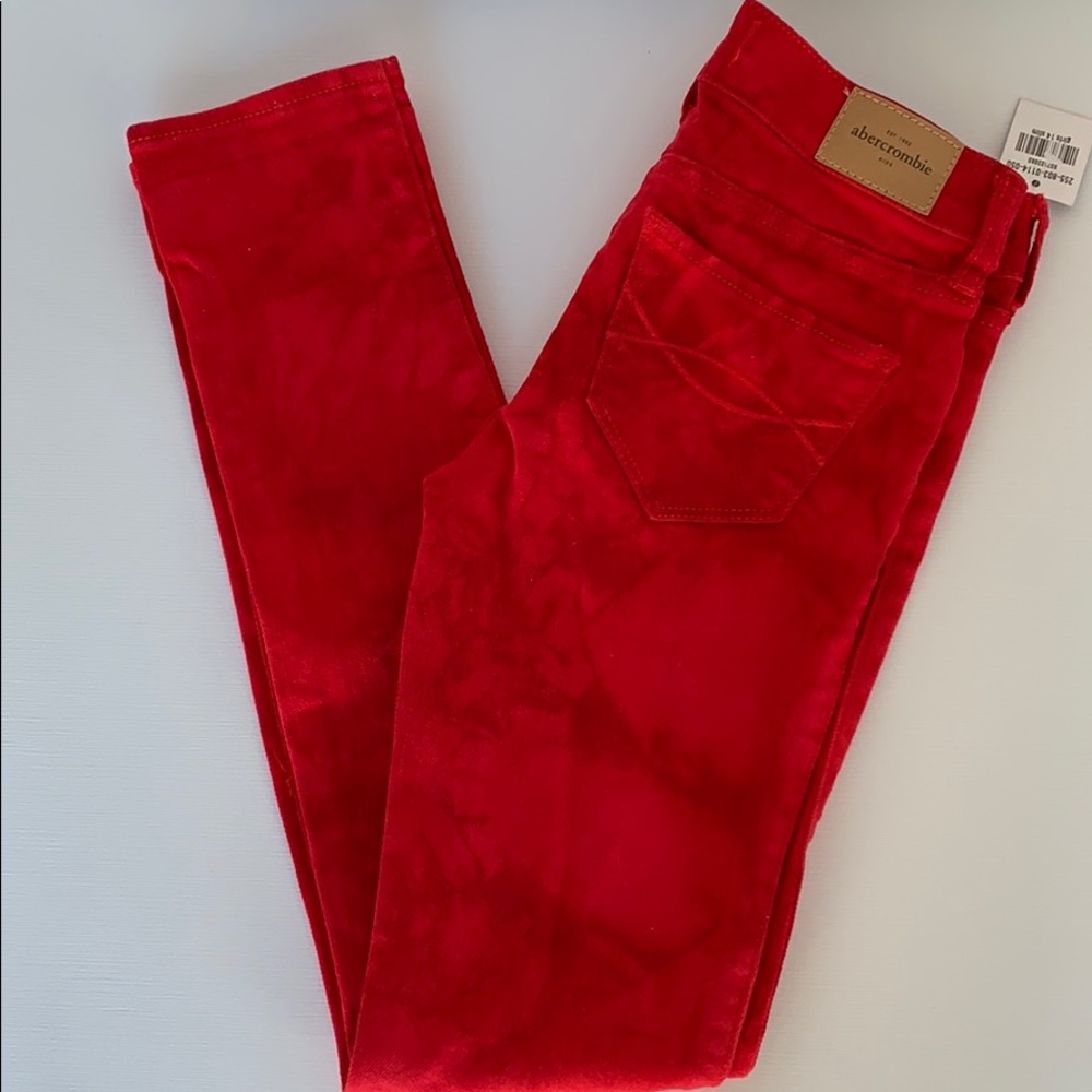 NWT  ABERCROMBIE  KIDS SLIM JEAN SIZE 14